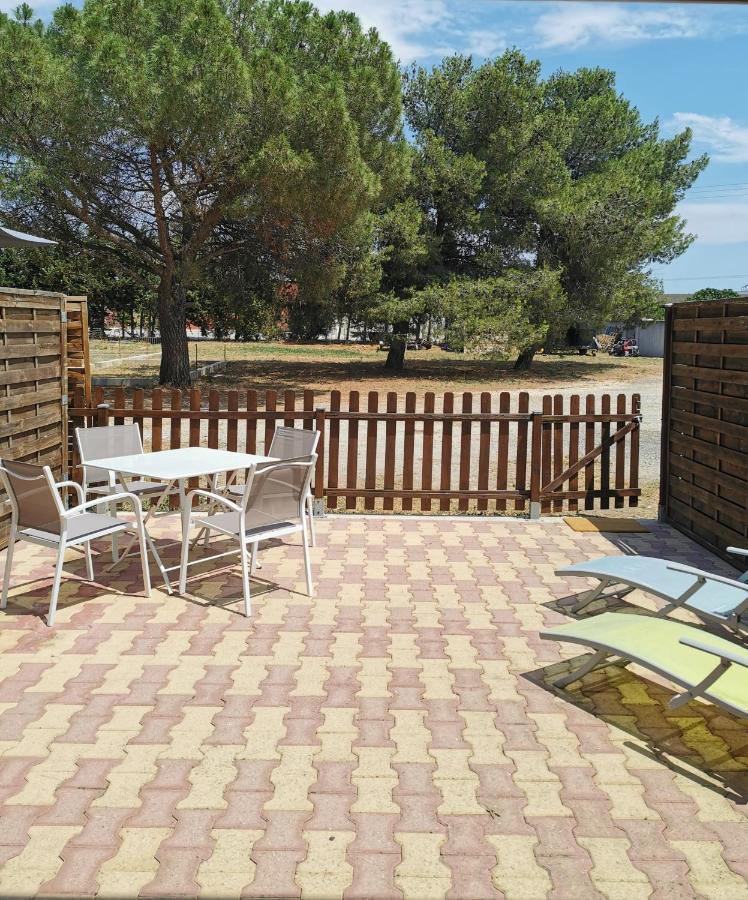 site machambreencamargue Vauvert Exterior foto